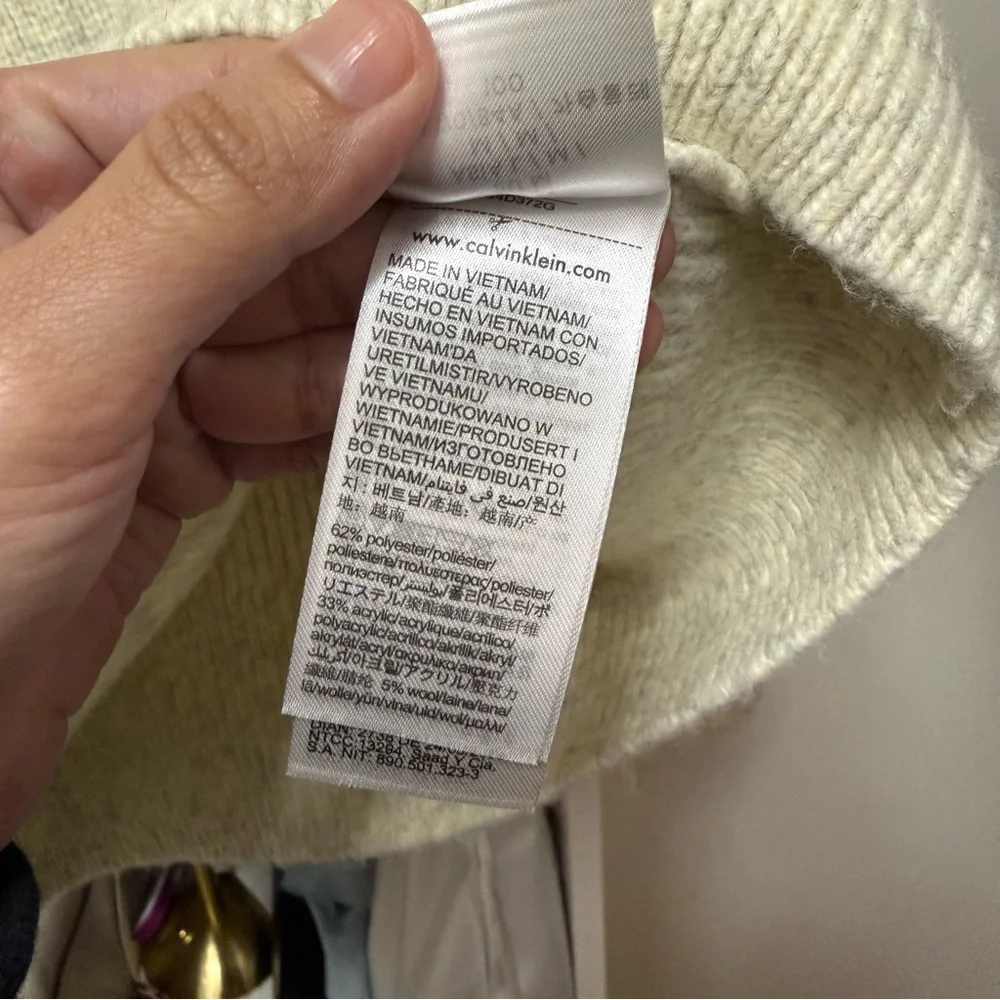 Calvin Klein mock neck cozy chunky sweater - Picture 3 of 7